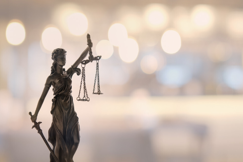 Imagem relacionada à notícia: A Diretoria da Justiça da Mulher inicia planos para enviar menos mulheres para a prisão