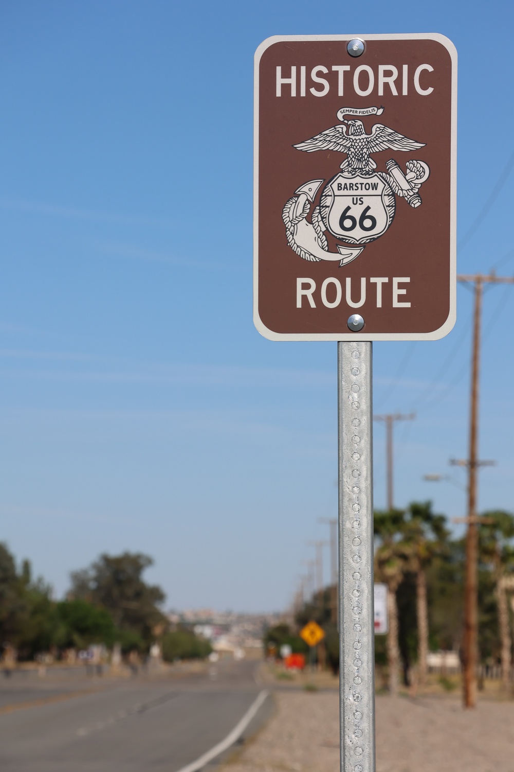 Imagem relacionada à notícia: MCLB Barstow destaca vínculos históricos com a rota 66 durante o Ano Centenário