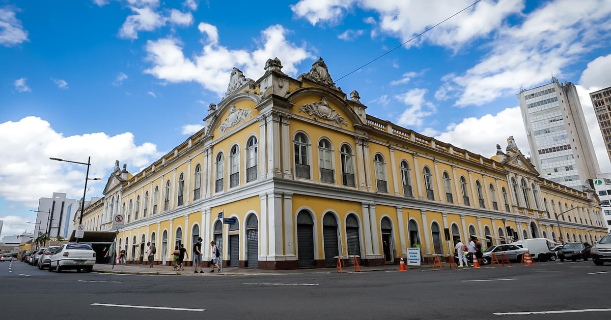 Mais antigo do país, Mercado Público de Porto Alegre faz 157 anos e começa a ganhar cara nova