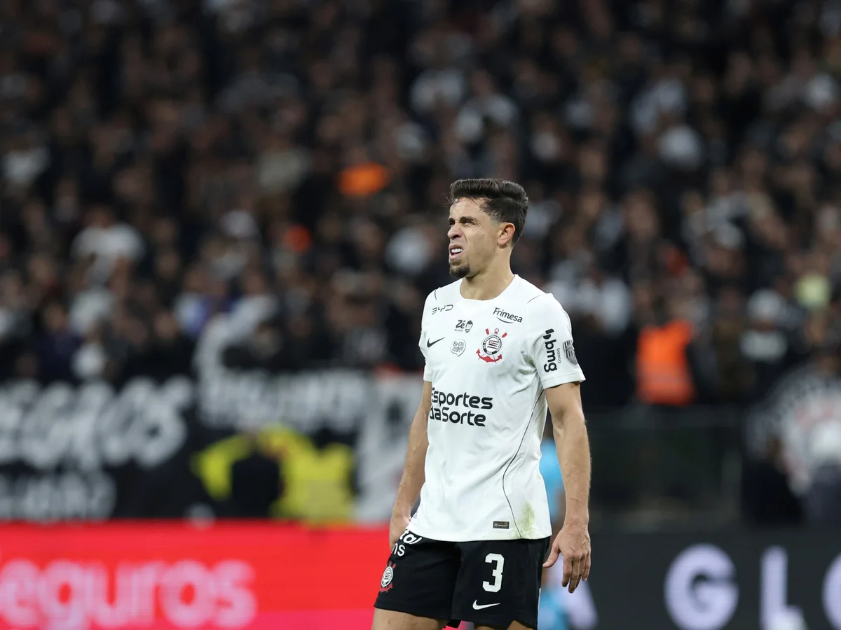 Gabriel Paulista detona diretoria do Corinthians após derrota em clássico