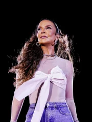 Daniela Mercury cobra posicionamento de Ivete Sangalo para "eleger Lula"