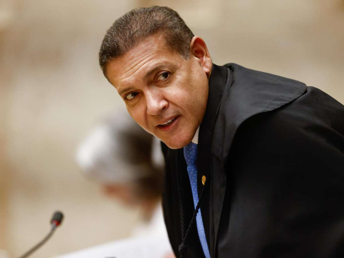 Kassio Nunes Marques determina que Meta reestabeleça o canal 'Exército de Lula'