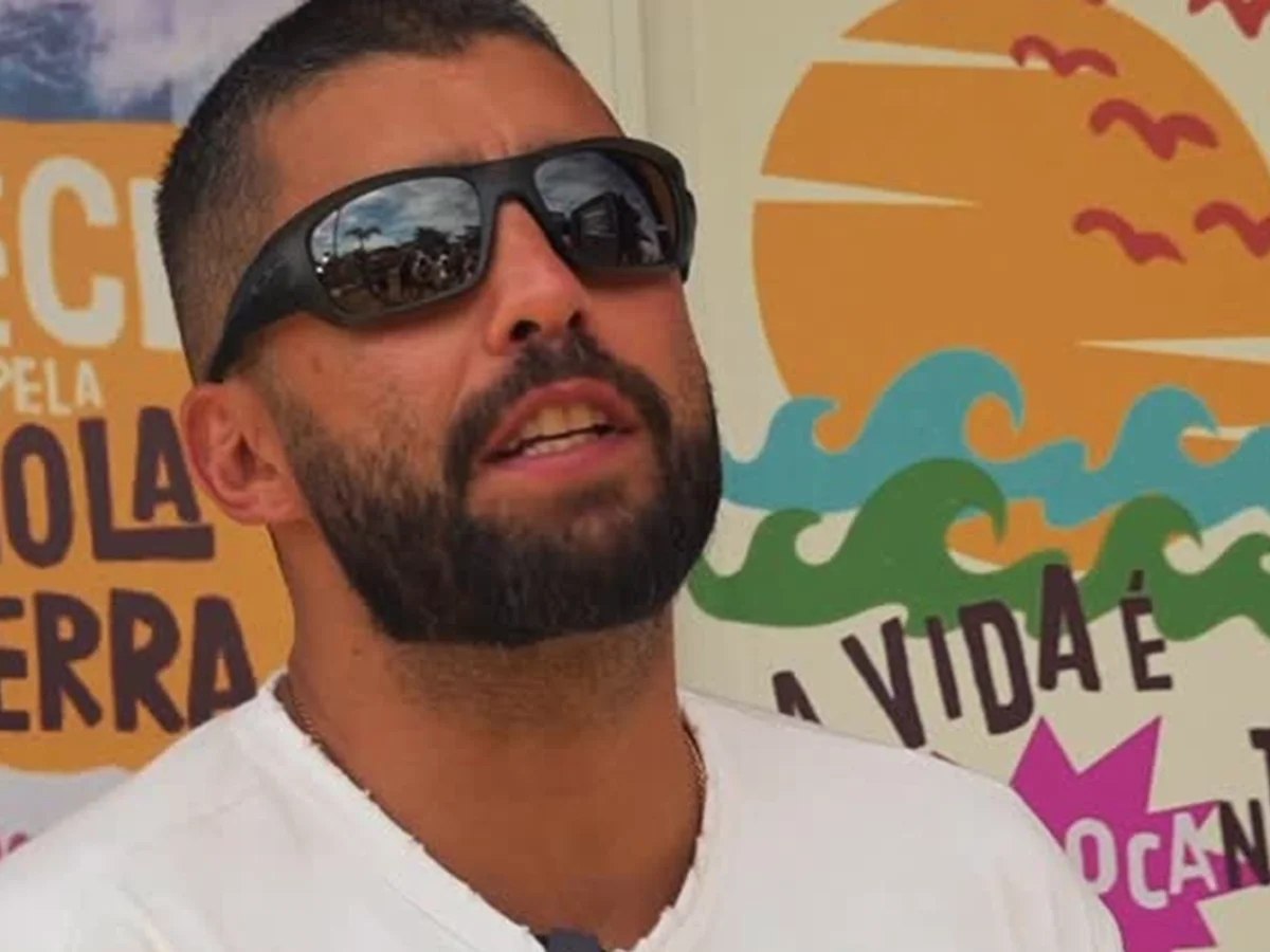 Pedro Scooby vira alvo de ação movida por ex-funcionária do pai: entenda