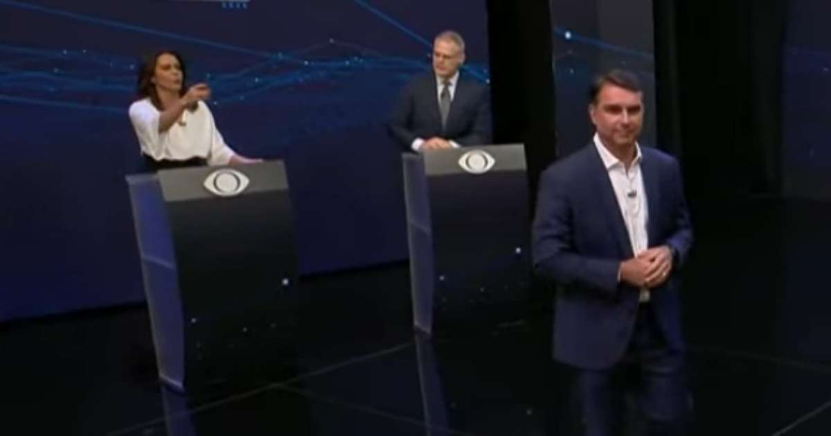 Apresentadores da Band levantam a voz contra plateia nas considerações finais de Flávio e Lula: 'Não é parte do debate'