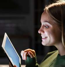 Apesar das palavras serem convincentes, a inteligência artificial funciona como uma base de dados que atua com probabilidades Foto: Imagem ilustrativa/Magnific
