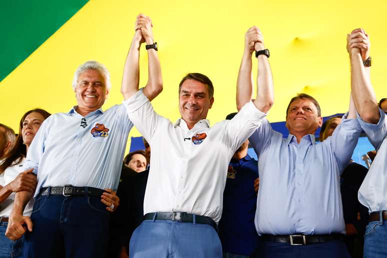 Flávio fala em mudança na Constituição com maioria no Congresso