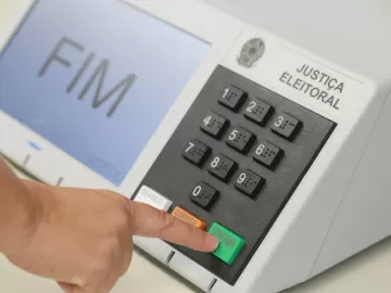 Que horas começa a votação? Veja horário de abertura das seções hoje