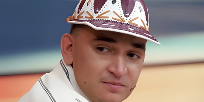 Jo&atilde;o Gomes puxou coro contra Bolsonaro em 2022, pediu desculpas e agora &eacute; cobrado por sil&ecirc;ncio sobre Fl&aacute;vio; esposa do pernambucano revela trauma: 'Toma antidepressivos fortes'. Foto: Divulga&ccedil;&atilde;o/TV Globo / Purepeople