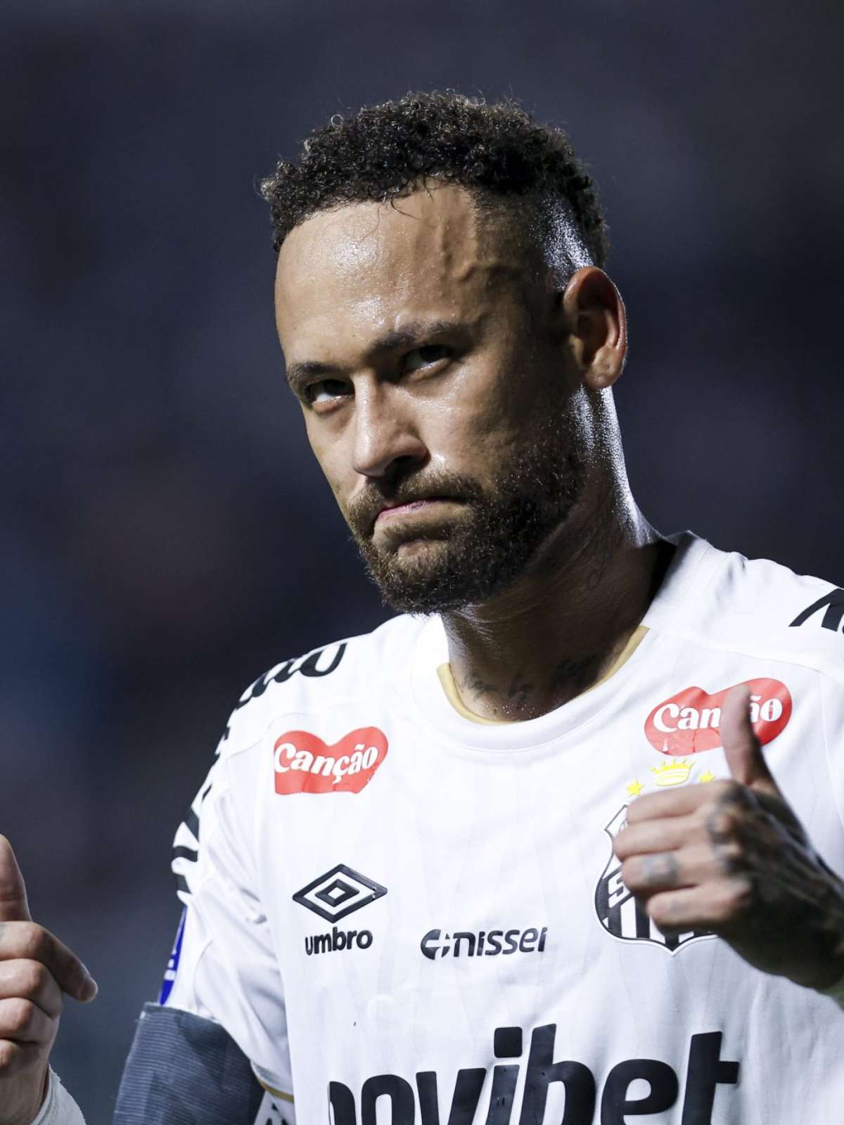 Neymar será denunciado ao STJD após expulsão contra o Bahia