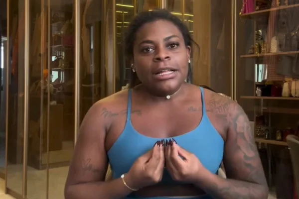 Apoiadora de Flávio, Jojo Todynho assume derrota e pede paz entre eleitores - destaque galeria