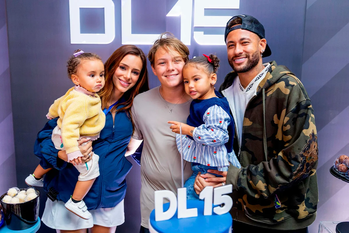 Neymar Jr., Bruna Biancardi e os filhos do jogador