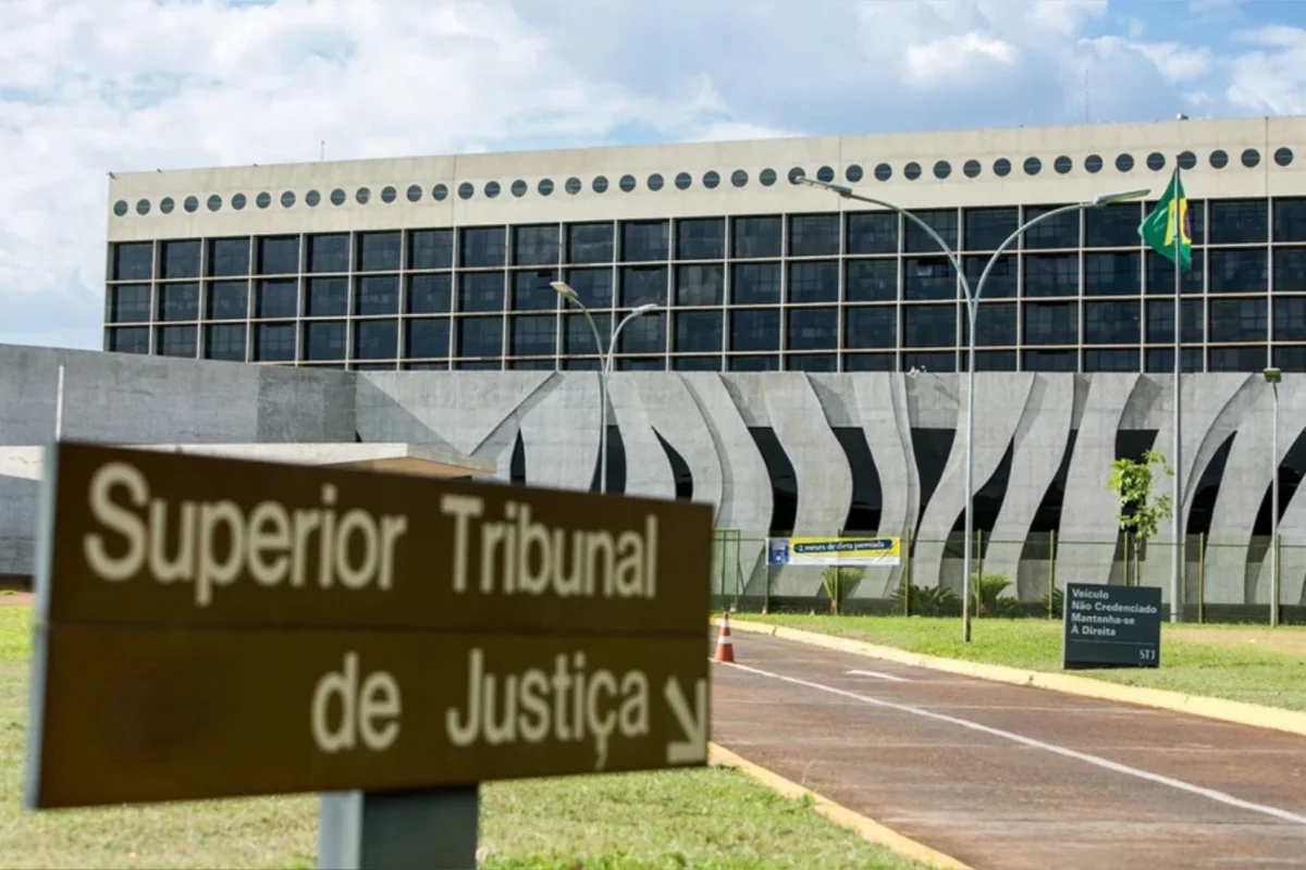 Imagem da matéria: STJ debaterá uso de IA com representantes dos Judiciários ibero-americanos