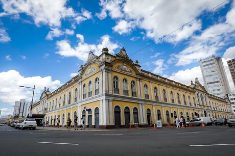 Mais antigo do país, Mercado Público de Porto Alegre faz 157 anos e começa a ganhar cara nova