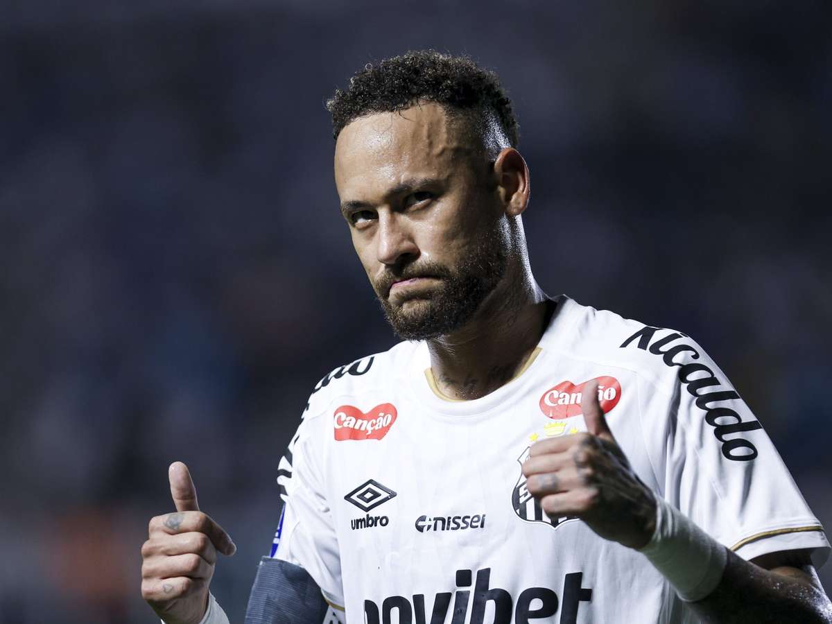 Neymar será denunciado ao STJD após expulsão contra o Bahia