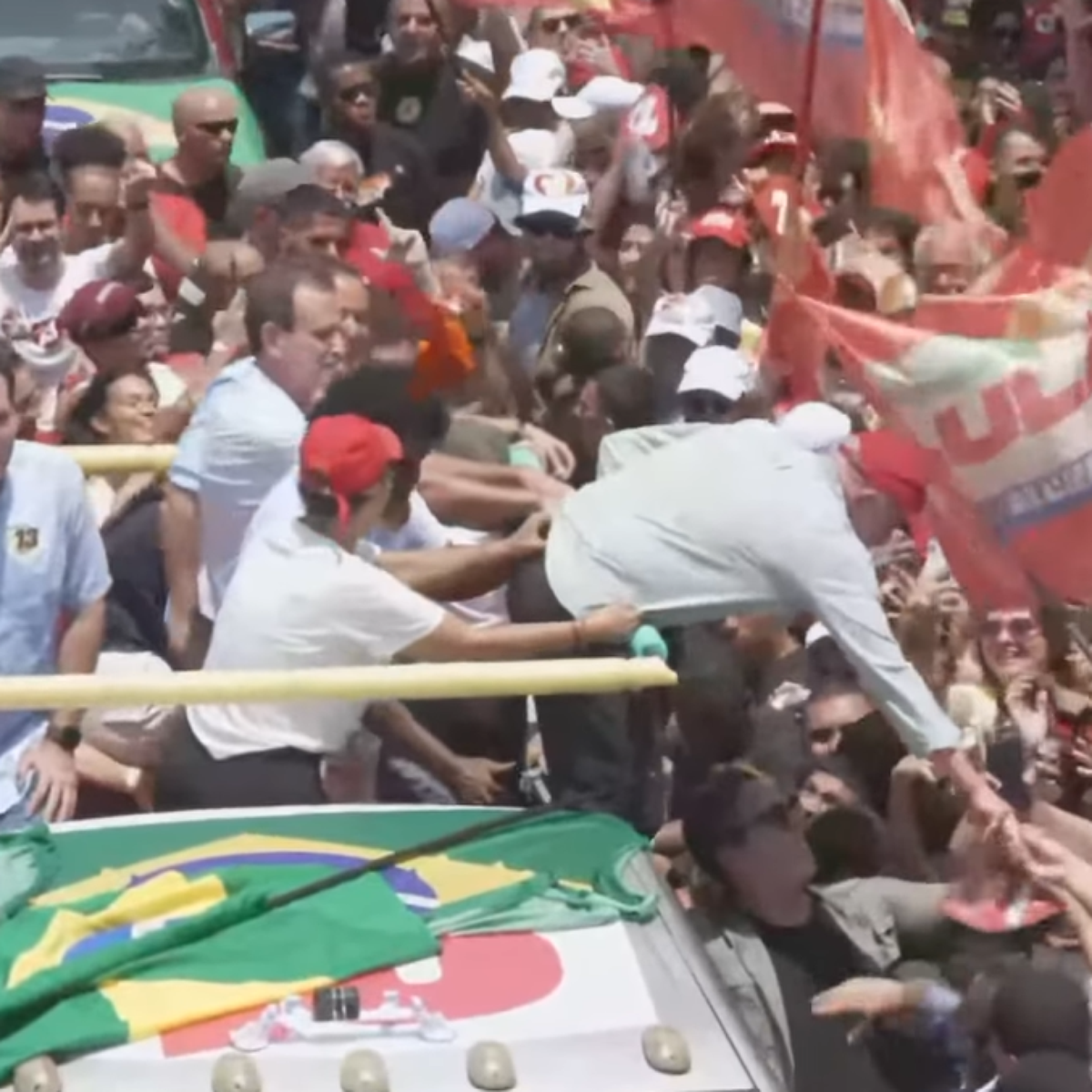 Na véspera do 2º turno, Lula diz que povo assumiu responsabilidade por campanha
