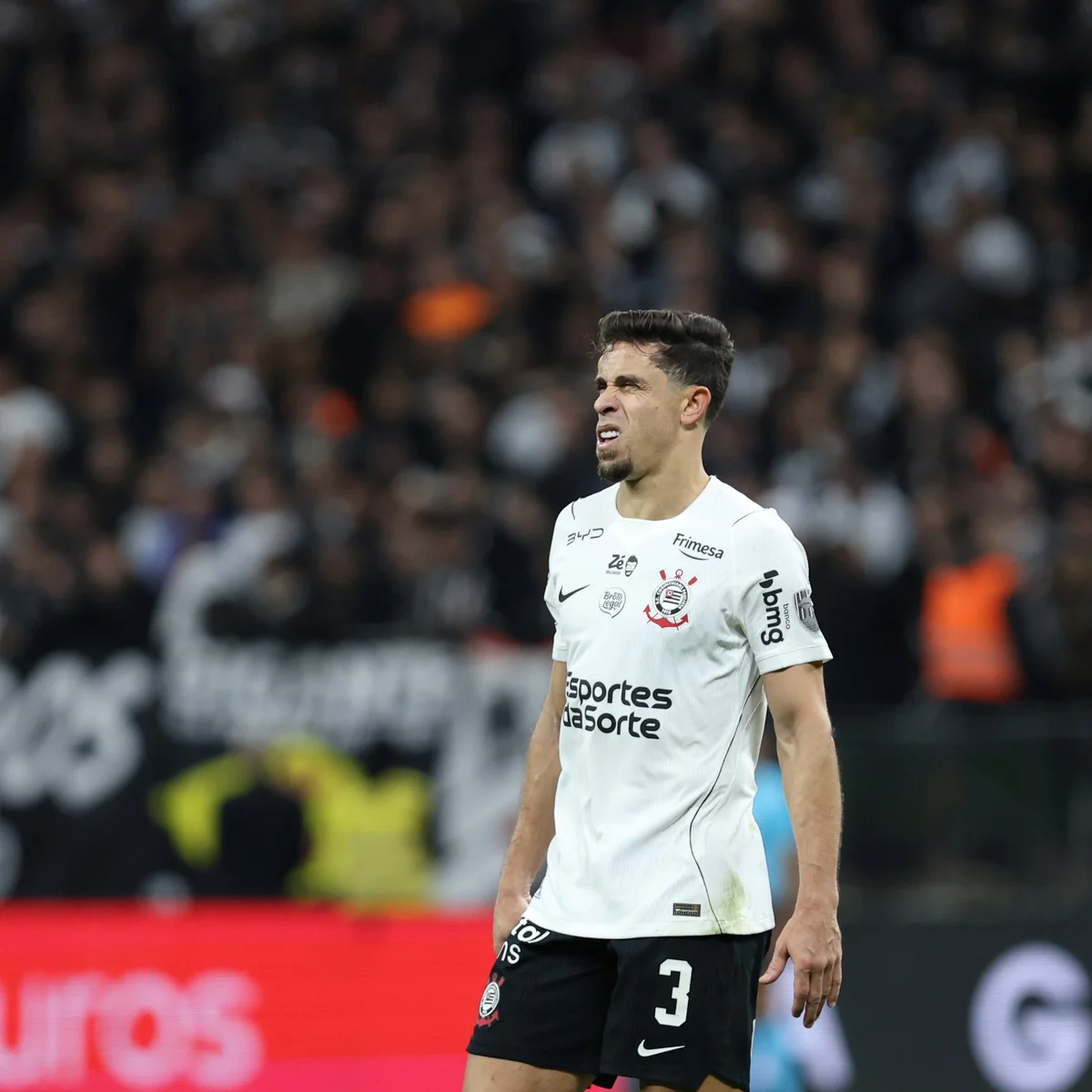 Gabriel Paulista detona diretoria do Corinthians após derrota em clássico